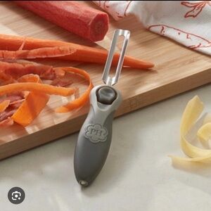 PRINCESS HOUSE Grey Vegetable Peeler with PH Logo